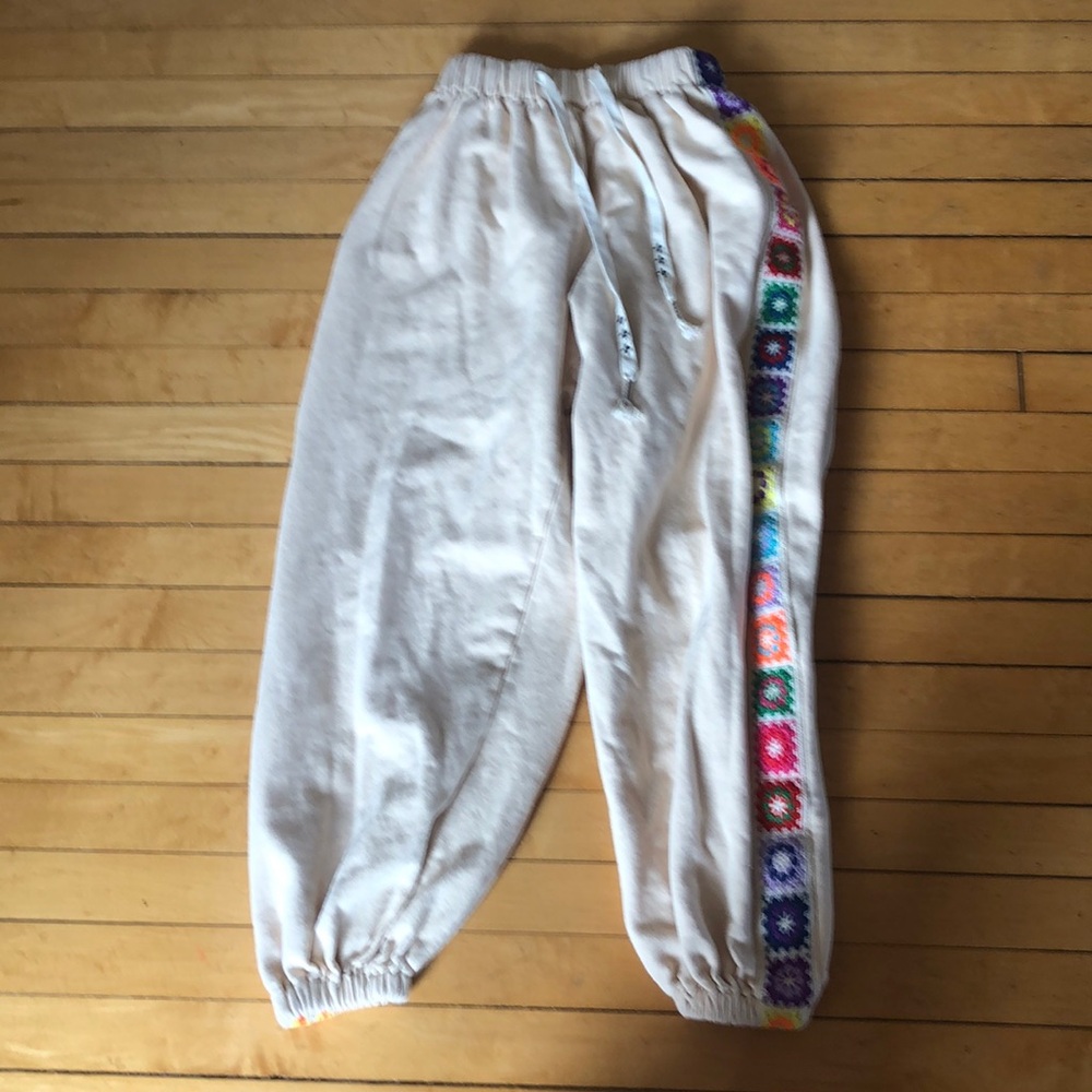 BUNDLE OF ZIP-UP AND SWEATPANTS